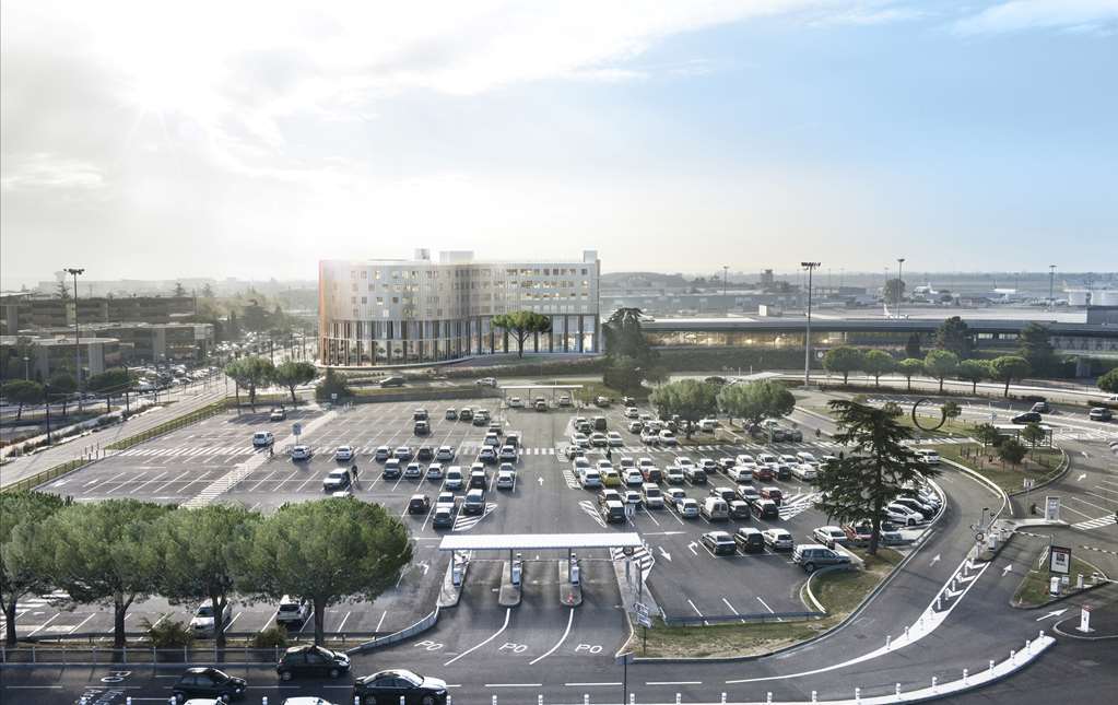 Nh Toulouse Airport Hotel Blagnac Exterior photo